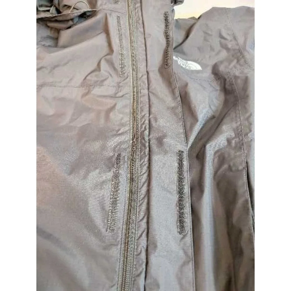 The North Face DryVent Jacket Mens S/P Waterproof Hooded Lightweight Black